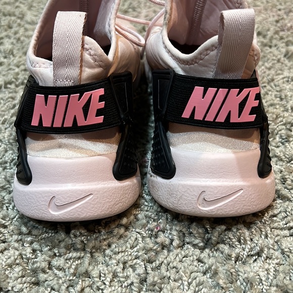 Girls NIKE Huarache Shoes 6.5 - Picture 8 of 8